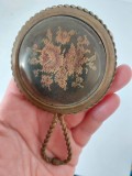 Oglinda de poseta vintage Petit Point - Rama metalica impletita - 10 cm