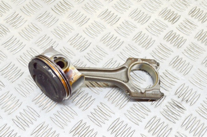Piston AUDI A3 Limousine 8VS, 8VM 2015 OEM: 06H107065BE,06H198401A 12447408