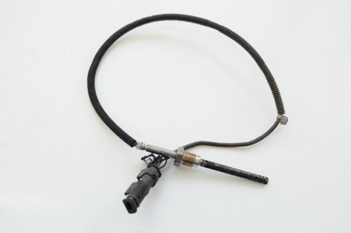 Senzor de temperatură MERCEDES-BENZ E W212 2014 OEM: A0071539528 2207614