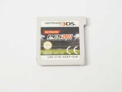Joc consola Nintendo 3DS 2DS - Pro Evolution Soccer 3D PES 2011 foto