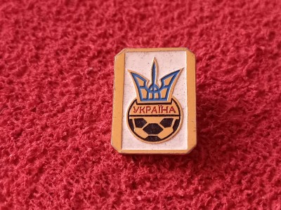 Insigna fotbal - Federatia de Fotbal din UCRAINA foto