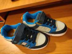 Pantofi [adidasi] copii, role, luminite, marca Heelys mar. 32 [19 cm], nepurtati foto
