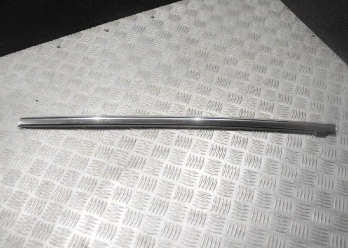 Chedar geam ușă dreapta față MERCEDES-BENZ E Cabrio A207 2014 OEM: A2076701400 1563827