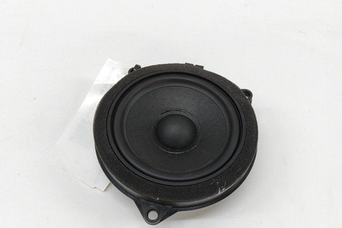 Difuzor ușă dreapta față BMW X7 G07 2023 OEM: 2622518 31091033