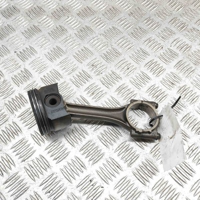 Piston VW PASSAT Variant B8 3G5 2021 OEM: 05L105401,05L107065T foto