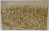 MILITARI GERMANI , POZA DE GRUP IN EXTERIOR , IN REPAUS, FOTOGRAFIE FORMAT CARTE POSTALA , CCA , 1900