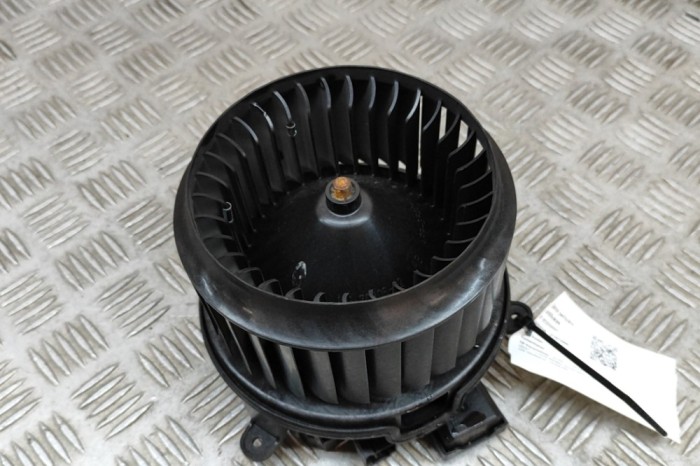 Ventilator aeroterma AUDI E-TRON GT 2022 OEM: 972907521C,C43850-104,T971354 23550508