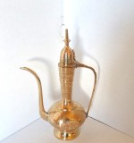 Ibric ceainic capac articulat, alamă masivă, turnat și prelucrat manual, gravură și lustruire manuală - Aftaba - Jaipur Rajasthan, INDIA