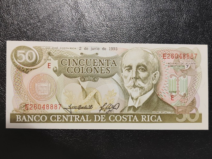 50 colones