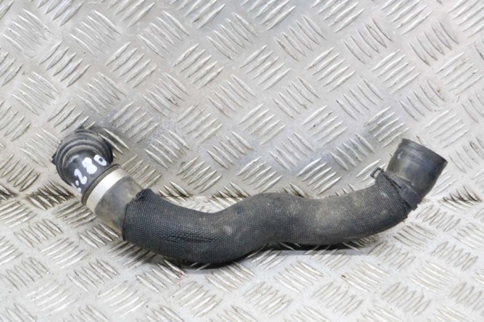 Furtun de lichid de răcire AUDI Q7 4M 2019 OEM: 4M0122101CB 12743997