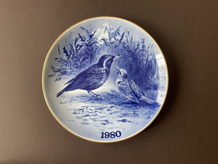 Farfurie de colectie din portelan danez Tove Svendsen, tematica pasari, editia anului 1980, designer John Jonsson