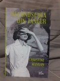 NECUNOSCUTA DIN TANGER-CHRISTINE MANGAN