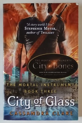 THE MORTAL INSTRUMENTS , BOOK THREE : CITY OF GLASS by CASANDRA CLARE , 2009 foto