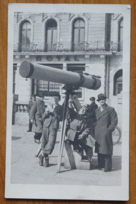 Foto originala , La Cercul Militar , Gheorghe Dinu ( Stephan Roll ) cu prietenii foto