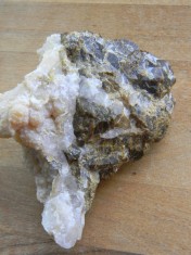 Specimen minerale - GRANAT SI CALCITA (AT2)