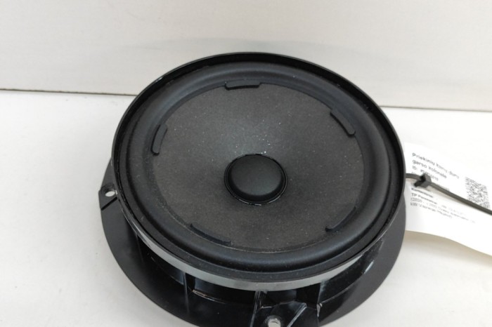 Difuzor ușă st&acirc;nga față VW ID.4 E21 2022 OEM: 11A035453 | 24835010
