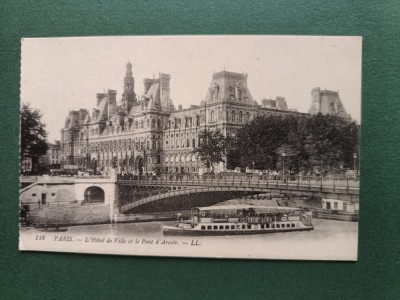 Carte postala Vedere hotel si podul Arcole -Paris , necirculata ,anii 1920 foto