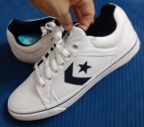 Tenisi Converse All Star marimea 45 albi noi