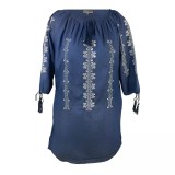 Cumpara ieftin Bluza Albastra cu Motiv Geometric Alb - BMG93