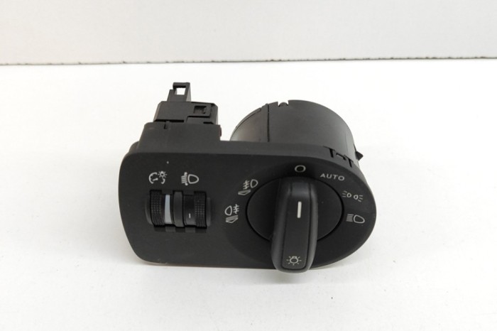 Modul de control comutator faruri AUDI Q3 8U 2014 OEM: 8U2941531A,8U0919094 24460685