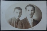 Fotografie tip Carte Postala, Doi baieti, elevi, 1931