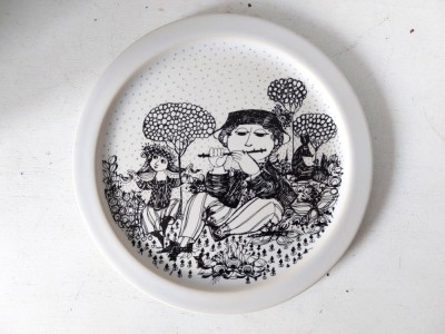 Farfurie colecție Rosenthal Studio Line, design Bj&amp;ouml;rn Wiinblad &amp;bdquo;Herr Moll&amp;rdquo;, porțelan decorativ vintage 20 cm, Germania foto