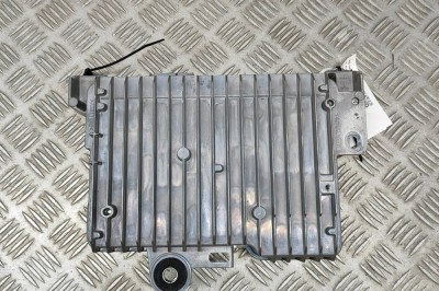 Modul de confort TESLA MODEL Y 2022 OEM: 1497327-00-B,1497319-00-E 21908349 foto