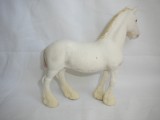 Figurina Ponei Schleich calut 13 cm funda roz in coada impletita dreduri T1