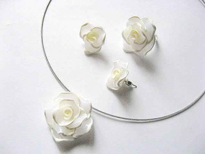 Set fimo bijuterii cu trandafiri albi 13357 foto