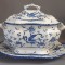 Supiera din ceramica veche frantuzeasca, pictata manual stil Moustiers - Franta