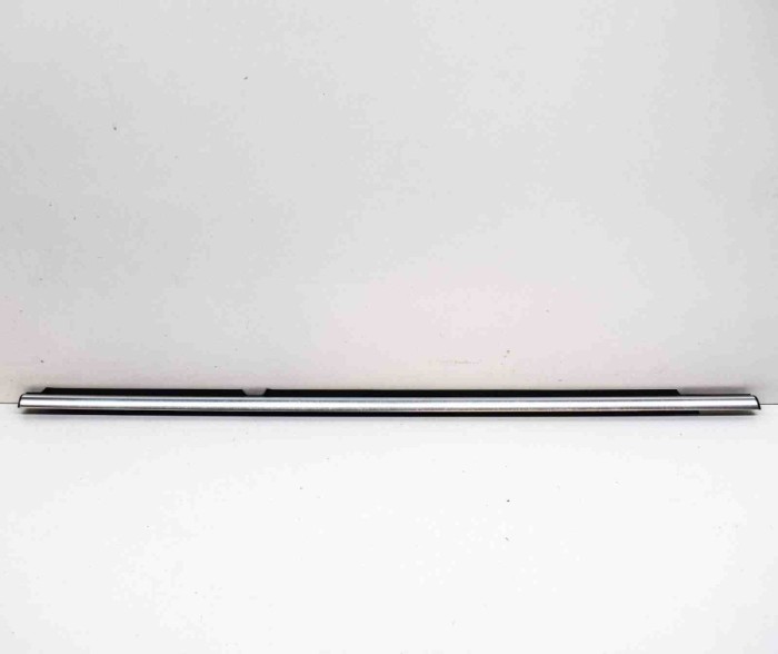 Chedar geam ușă dreapta spate VW TIGUAN 5N_ 2013 OEM: 5N0839475F