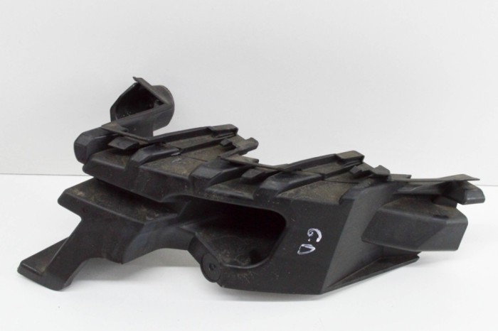 Suport bara de protecție dreapta spate SKODA KAROQ NU7 2020 OEM: 57A807378 21597585