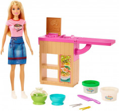 Barbie Set De Joaca Pregateste Noodles foto