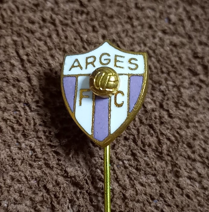 Insigna fotbal - FC ARGES PITESTI