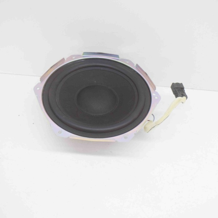 Subwoofer TESLA MODEL S 2017 OEM: 1004833-07-B