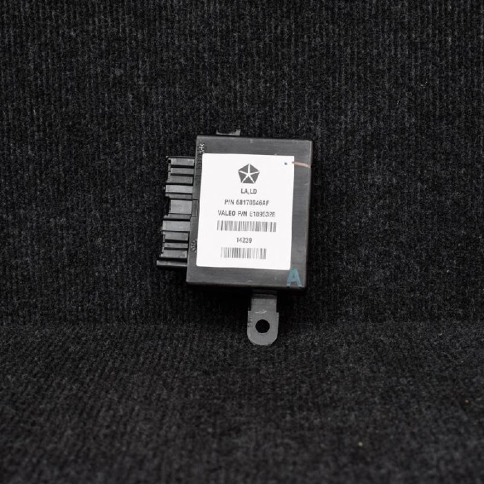 Unitate de control senzor de parcare PDC DODGE CHALLENGER Coupe 2015 OEM: 68170046AF 2060833