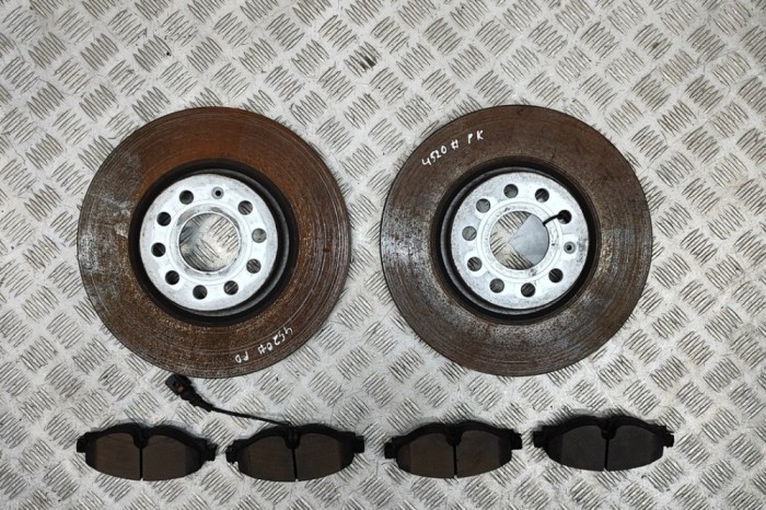 Set disc de fr&acirc;nă față SKODA SUPERB III 3V3 2018 OEM: Hatchback | 26286888