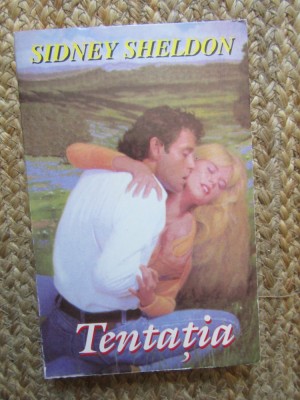 TENTATIA-SIDNEY SHELDON foto