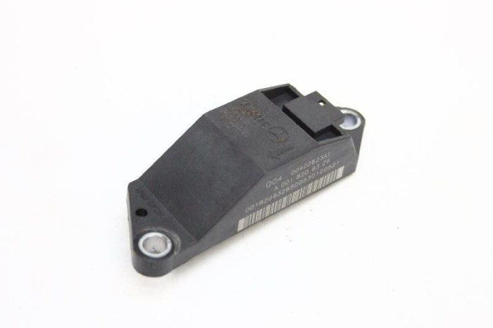 Senzor de impact lateral dreapta MERCEDES-BENZ CLS C219 2009 OEM: A0018209326 2575773