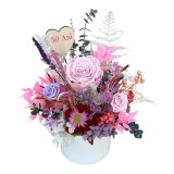 Aranjament floral personalizabil cu trandafiri si plante naturale criogenate si stabilizate