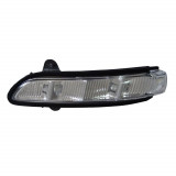 Lampa semnalizare oglinda Mercedes Clasa CLS (C219) 10.2004-01.2008; Clasa CL (W216) 01.2006-10.2010; Clasa E (W211) Sedan/Combi 06.2006-12.2009; Cla