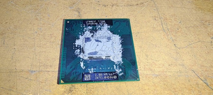Intel Core 2 Duo Mobile T7200 SL9SF 2,00GHz4MB667MHz Sockel M CPU