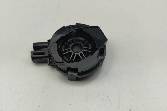 Difuzor ușă st&acirc;nga față AUDI Q5 FY 2020 OEM: 80A035399B | 31693675