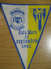 FC Baia Mare-Real Madrid (15 septembrie 1982) - fanion foto