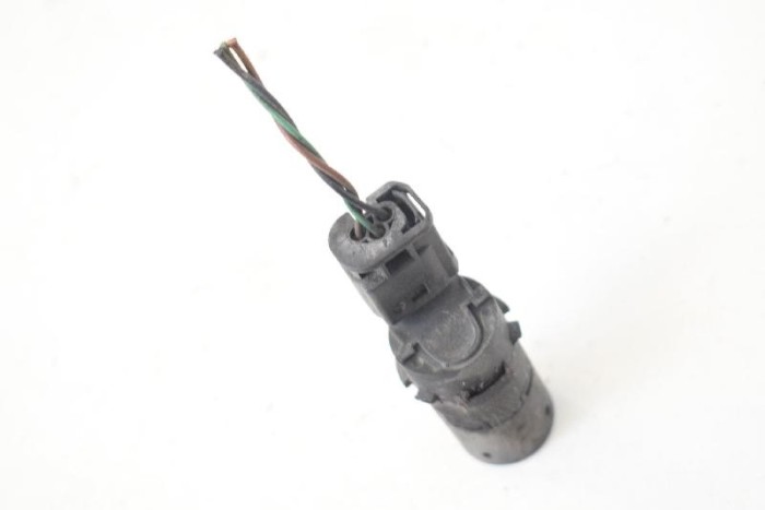 Senzor de parcare PDC LAND ROVER RANGE ROVER SPORT L320 2007 OEM: YDB500301 10818053