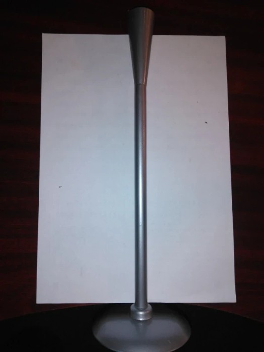 CY - Sfesnic deosebit metal neferos bronzuit argintiu / h: 33 cm; d baza: 10 cm