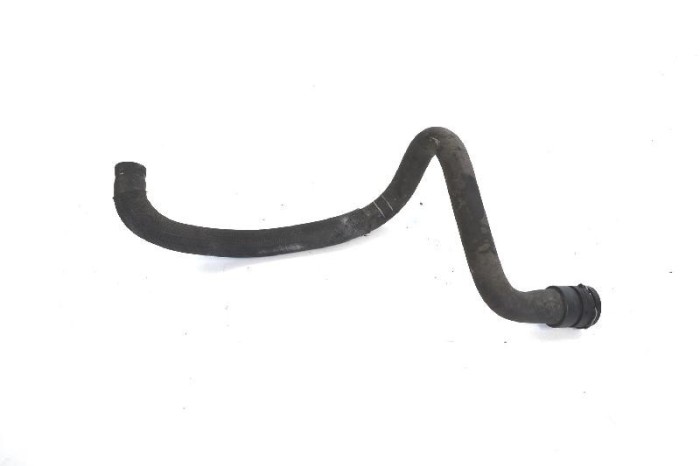 Furtun radiator răcire st&acirc;nga VOLVO XC60 2009 OEM: S4000250 3676901