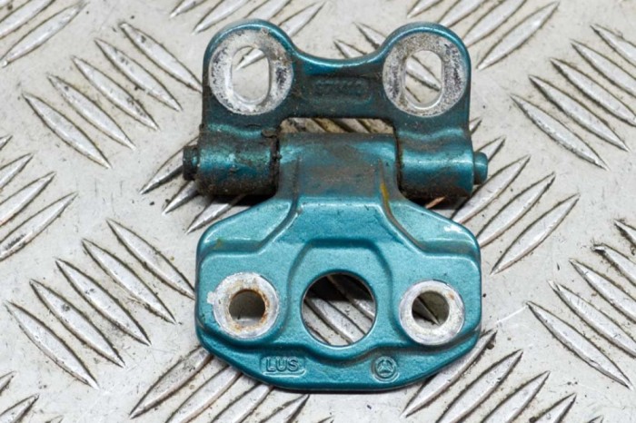 Balama ușă st&acirc;nga față MERCEDES-BENZ SLK R170 1998 OEM: 97M10 14180100