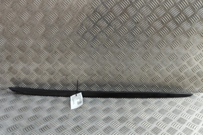 Ornament vertical parbriz st&amp;acirc;nga KIA CEE\&amp;#039;D Hatchback CD 2023 OEM: 86133-J7000 | 31975146 foto