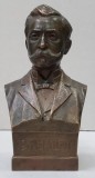 Spiru Haret, Bronz semnat Fritz Stork